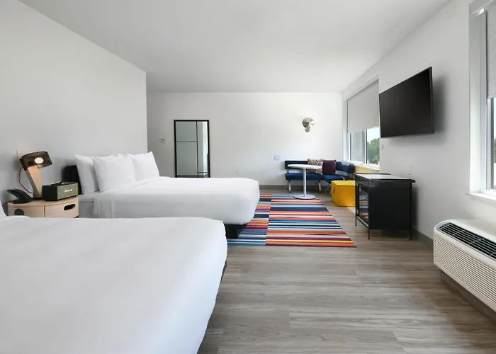 Aloft By Marriott Austin Hotel