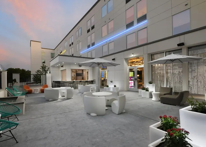 Aloft By Marriott Austin Hotel