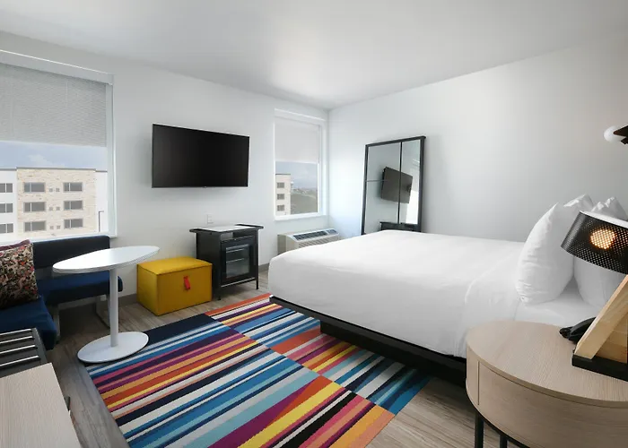 Aloft By Marriott Austin Hotel